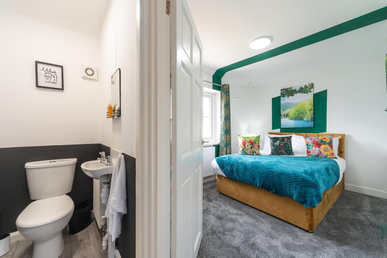 Aseda 4 Bedroom Private Parking, Game Zone -Pool Table, Garden Home Kingston upon Hull Extérieur photo