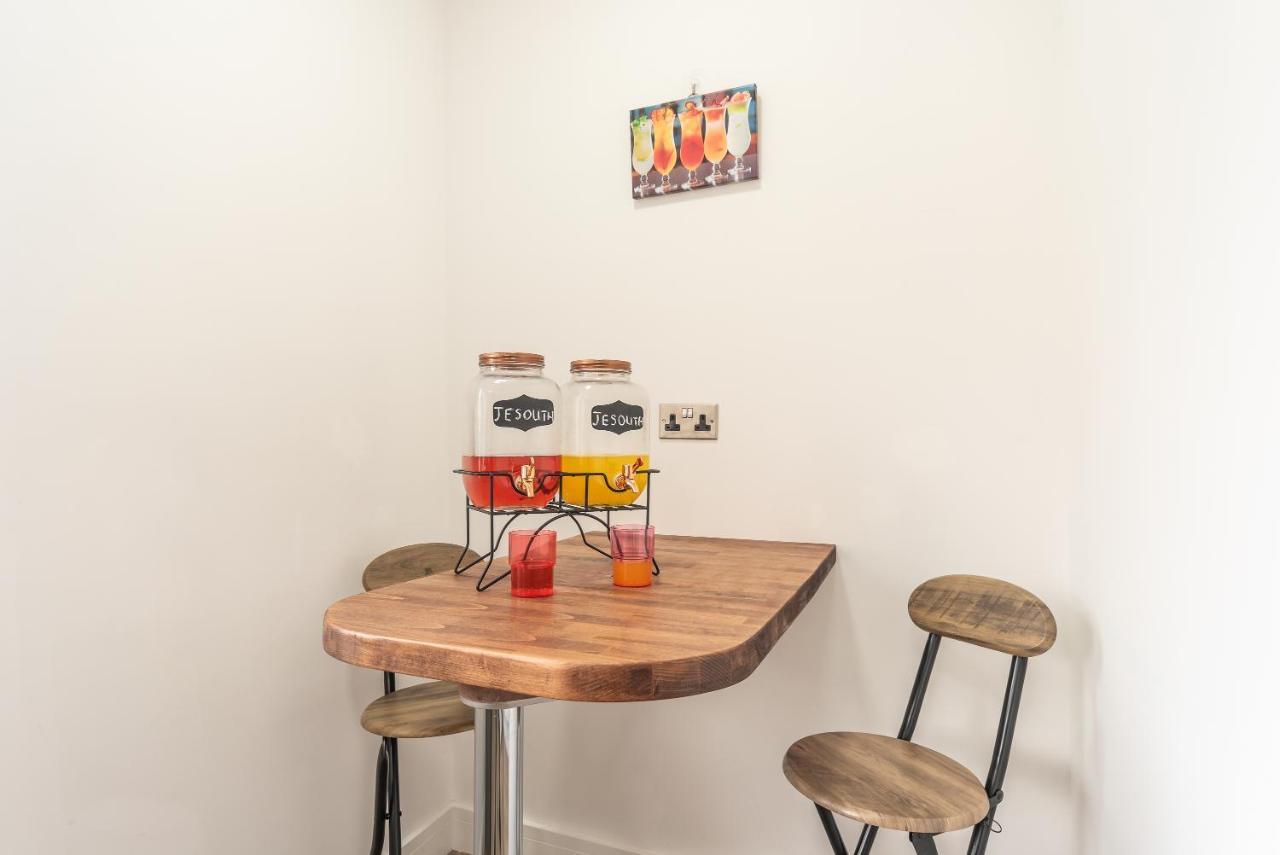Aseda 4 Bedroom Private Parking, Game Zone -Pool Table, Garden Home Kingston upon Hull Extérieur photo