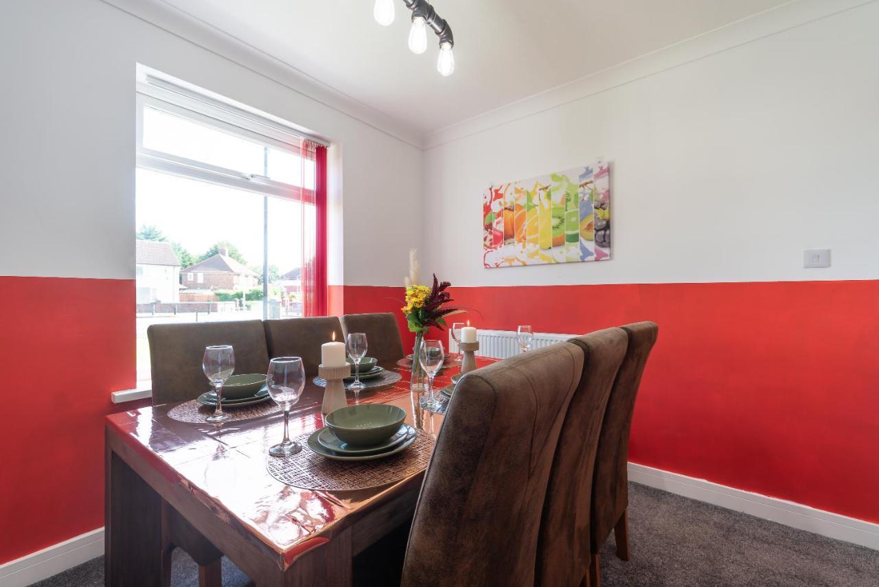 Aseda 4 Bedroom Private Parking, Game Zone -Pool Table, Garden Home Kingston upon Hull Extérieur photo