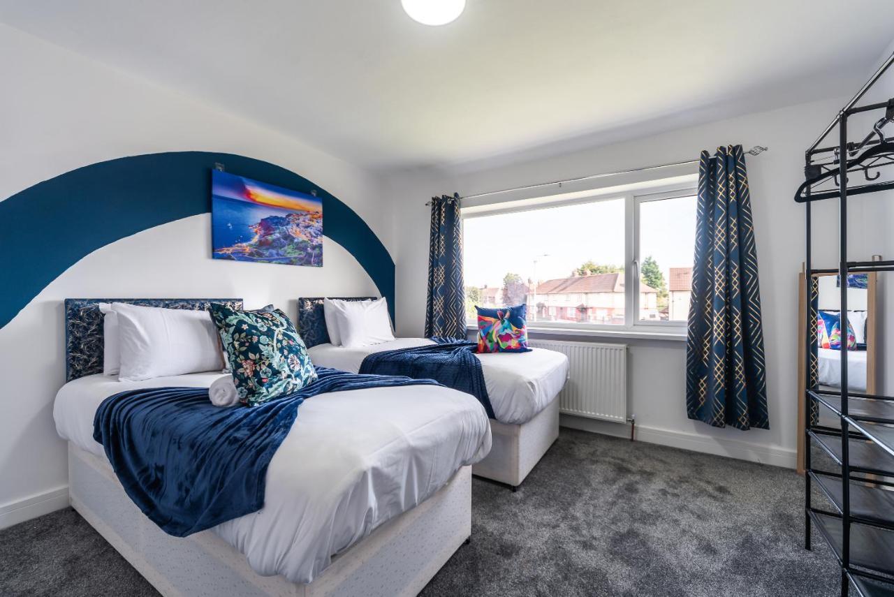 Aseda 4 Bedroom Private Parking, Game Zone -Pool Table, Garden Home Kingston upon Hull Extérieur photo