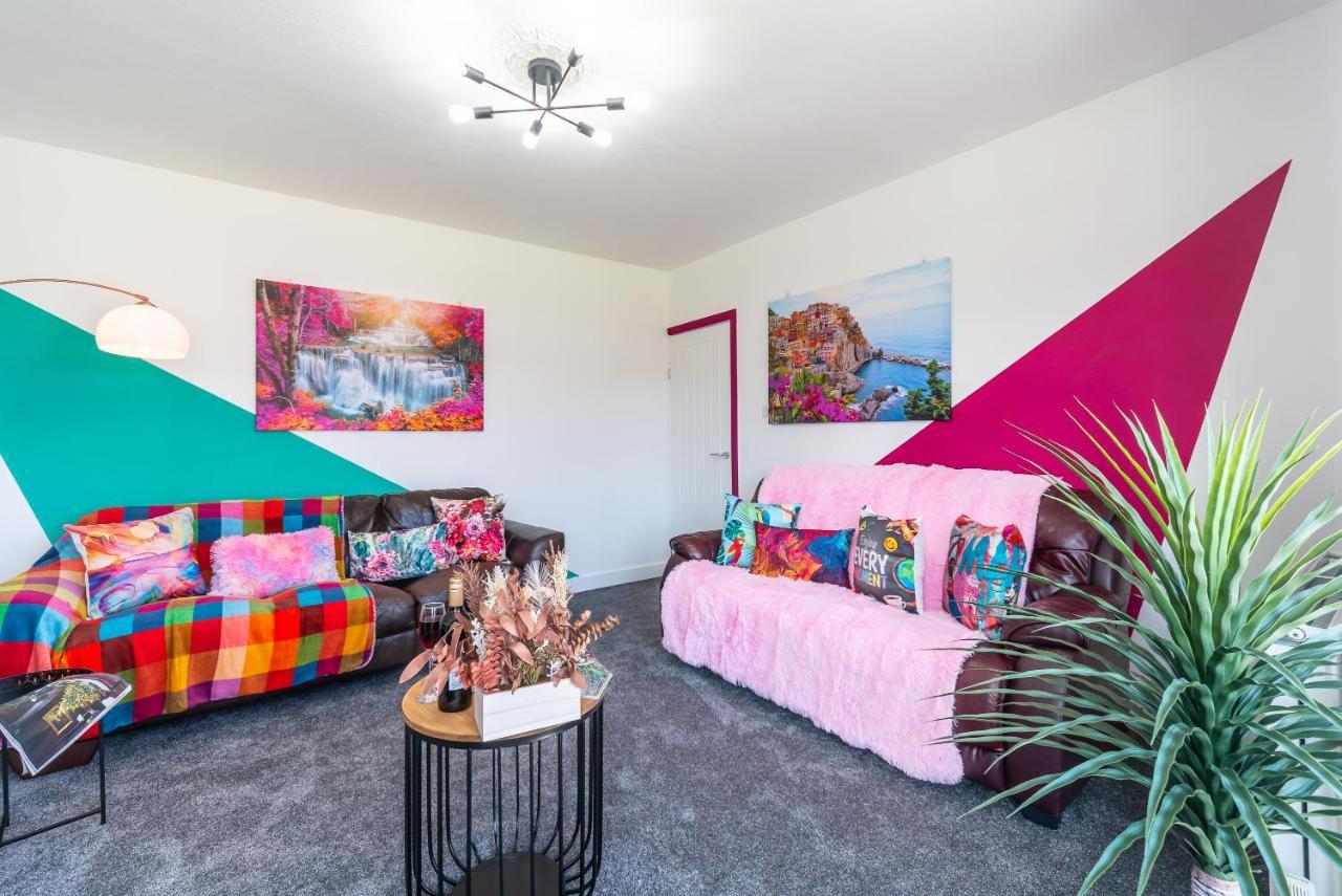 Aseda 4 Bedroom Private Parking, Game Zone -Pool Table, Garden Home Kingston upon Hull Extérieur photo
