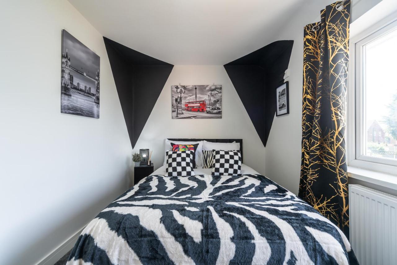 Aseda 4 Bedroom Private Parking, Game Zone -Pool Table, Garden Home Kingston upon Hull Extérieur photo